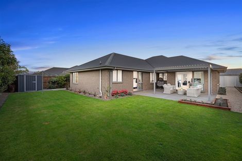 Photo of property in 44 Sequoia Way, Rangiora, 7400