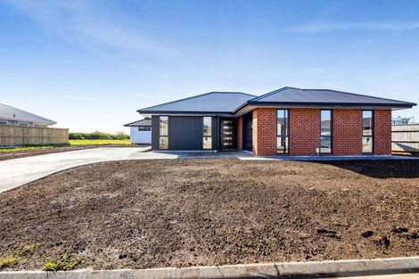 Photo of property in 14 Roka Street, Bell Block, New Plymouth, 4312