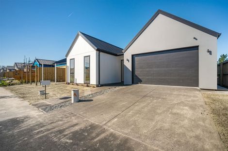 Photo of property in 4 Borthwick Street, Belfast, Christchurch, 8051