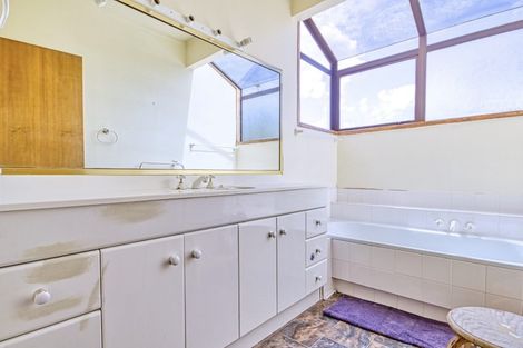 Photo of property in 233a Pakuranga Road, Pakuranga, Auckland, 2010