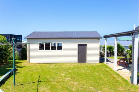Photo of property in 34 Okiwa Terrace, Waiinu Beach, Whanganui, 4588