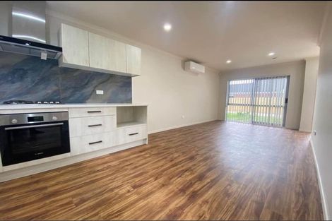 Photo of property in 2/55 Swaffield Road, Papatoetoe, Auckland, 2025