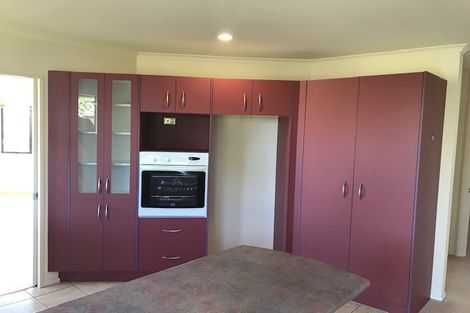 Photo of property in 24 Woodcroft Way, Pukekohe, 2120