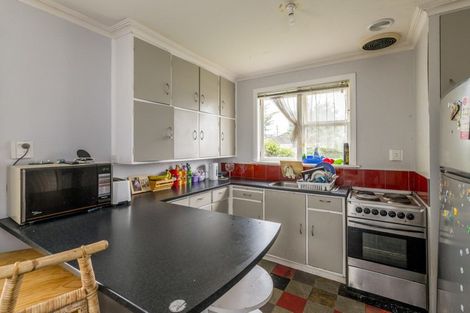 Photo of property in 1 Kauri Street, Levin, 5510