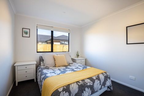 Photo of property in 3 Aheahea Way, Hurworth, New Plymouth, 4310