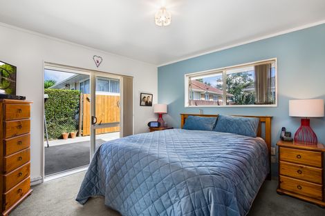 Photo of property in 8 Orakau Road, Mangere East, Auckland, 2024