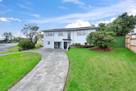 Photo of property in 4 St Catherine Crescent, West Harbour, Auckland, 0618