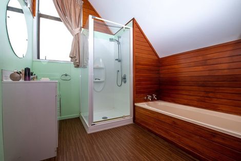 Photo of property in 74c Grand Vue Road, Kawaha Point, Rotorua, 3010