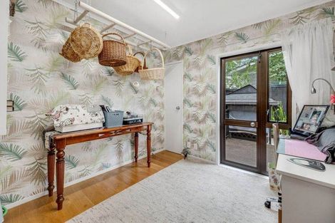 Photo of property in 80a Beach Road, Mellons Bay, Auckland, 2014