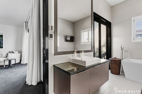 Photo of property in 11b Greenhithe Road, Greenhithe, Auckland, 0632