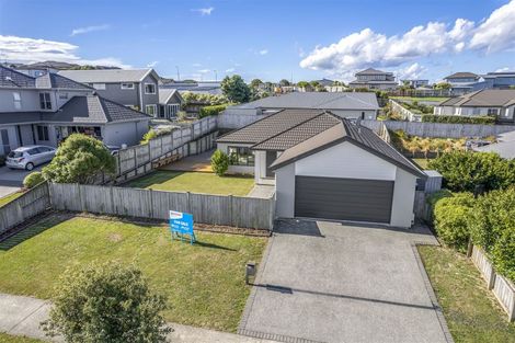 Photo of property in 3 Nelson Avenue, Aotea, Porirua, 5024