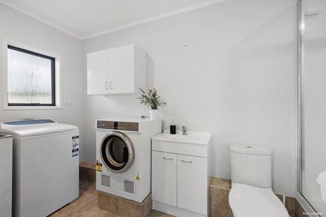 Photo of property in 1/12 Eastwood Rise, Browns Bay, Auckland, 0630