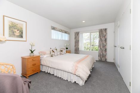 Photo of property in 3 Paua Place, Mount Roskill, Auckland, 1041