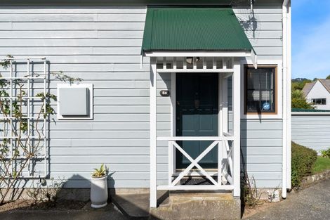 Photo of property in 8a Cassis Place, Crofton Downs, Wellington, 6035