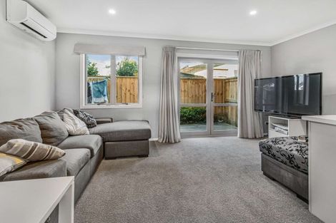 Photo of property in 3/144 Old Farm Road, Hamilton East, Hamilton, 3216