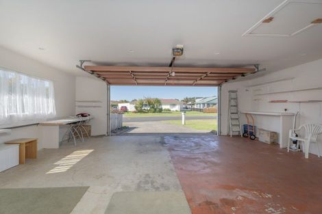 Photo of property in 33 Springbok Avenue, Whitianga, 3510