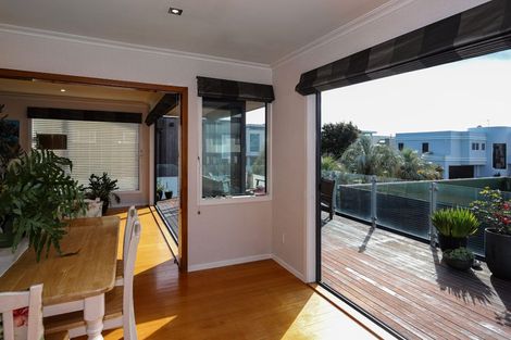 Photo of property in 393 Oceanbeach Road, Mount Maunganui, 3116