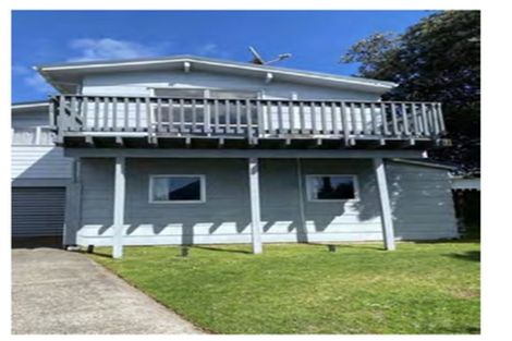 Photo of property in 1124 Papamoa Beach Road, Papamoa Beach, Papamoa, 3118