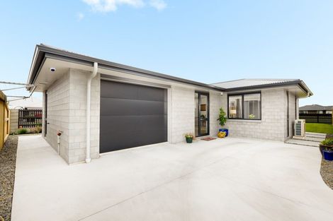 Photo of property in 204 Te Okuroa Drive, Papamoa, 3118
