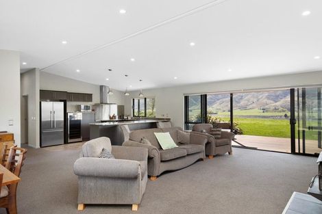 Photo of property in 90 Willowbank Road, Queensberry, Cromwell, 9383