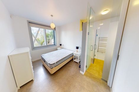 Photo of property in 16 Napier Street, Karaka Bays, Wellington, 6022