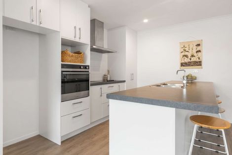 Photo of property in 32 Marion Crescent, Papamoa Beach, Papamoa, 3118