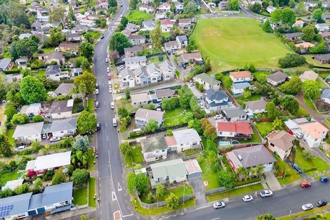 Photo of property in 1/39 Reynella Drive, Massey, Auckland, 0614