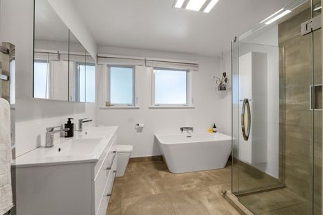 Photo of property in 135 Brecon Road, Stratford, 4332