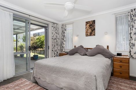 Photo of property in 5 Olive Close, Omokoroa, 3114