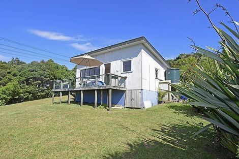 Photo of property in 8 Spray Crescent, Leigh, 0985