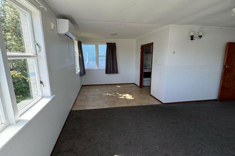 Photo of property in 72 Castor Crescent, Cannons Creek, Porirua, 5024