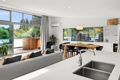 Photo of property in 37 Margaret Avenue, Havelock North, 4130