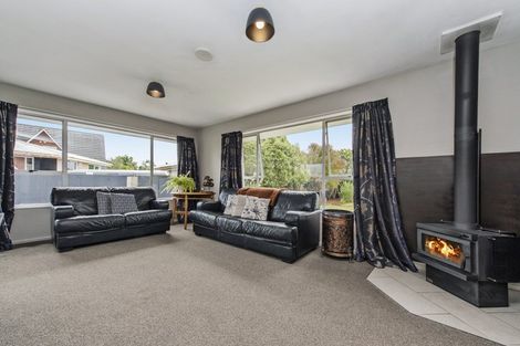 Photo of property in 3 Douglas Street, Rangiora, 7400