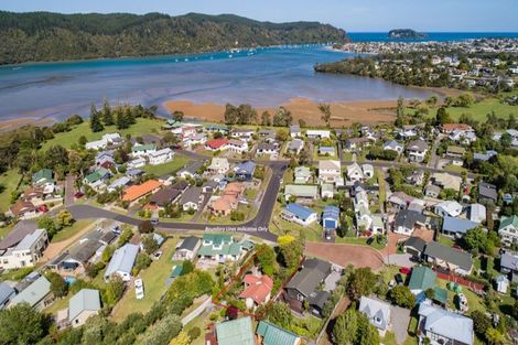 Photo of property in 118 Everitt Crescent, Whangamata, 3620