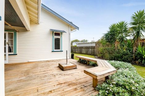 Photo of property in 10 Cameron Street, Hawera, 4610