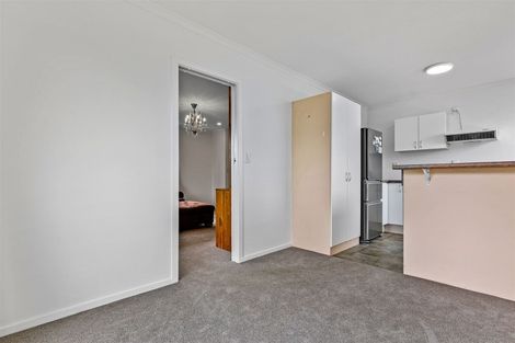 Photo of property in 2/327 Main South Road, Hornby, Christchurch, 8042