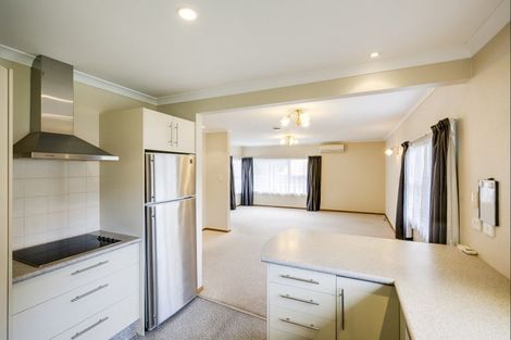 Photo of property in 4/180 Gloucester Street, Taradale, Napier, 4112