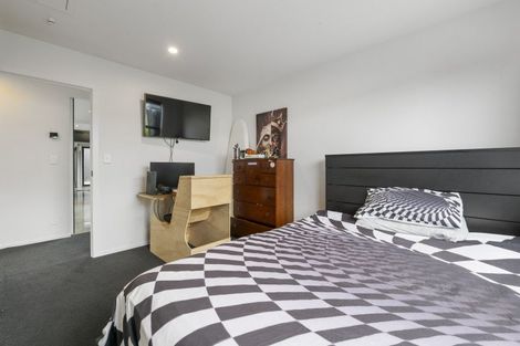 Photo of property in 9b Cross Street, Lepperton, New Plymouth, 4373