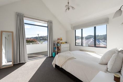 Photo of property in 8a Darlington Road, Miramar, Wellington, 6022