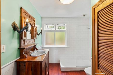 Photo of property in 62 Roseneath Terrace, Roseneath, Wellington, 6011