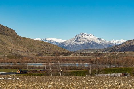 Photo of property in 11 Kahiwi Drive, Lower Shotover, Queenstown, 9304