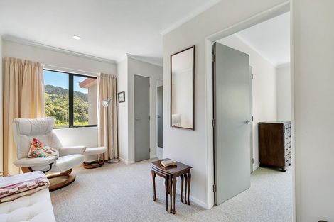 Photo of property in 44a The Drive, Tawa, Wellington, 5028