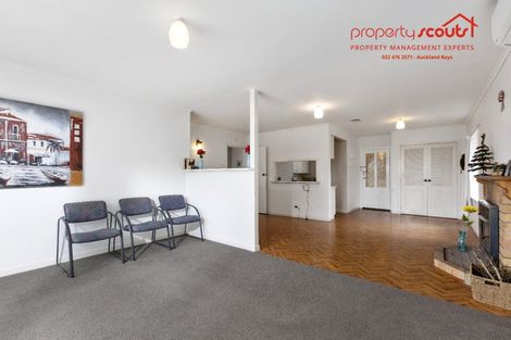 Photo of property in 2/537 Glenfield Road, Glenfield, Auckland, 0629