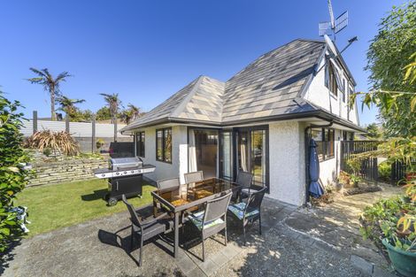 Photo of property in 23 Chadwick Place, Highbury, Palmerston North, 4412