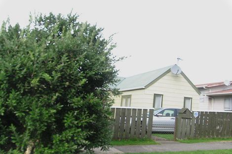 Photo of property in 52 Desert Gold Street, Ascot Park, Porirua, 5024