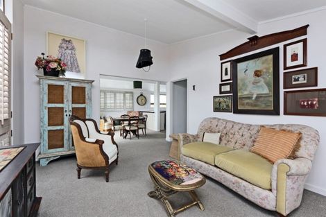 Photo of property in 2/205 Knight Street, Hastings, 4122