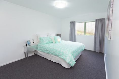 Photo of property in 53 Ferry Road, Arkles Bay, Whangaparaoa, 0932