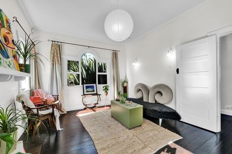 Photo of property in 87 South Road, Manaia, 4612