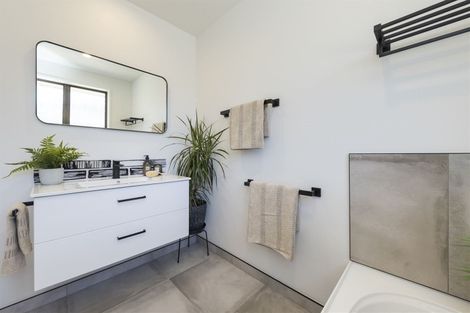 Photo of property in 21 Chadwick Place, Highbury, Palmerston North, 4412