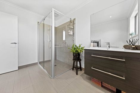 Photo of property in 9 Fitzgerald Road, Drury, 2113